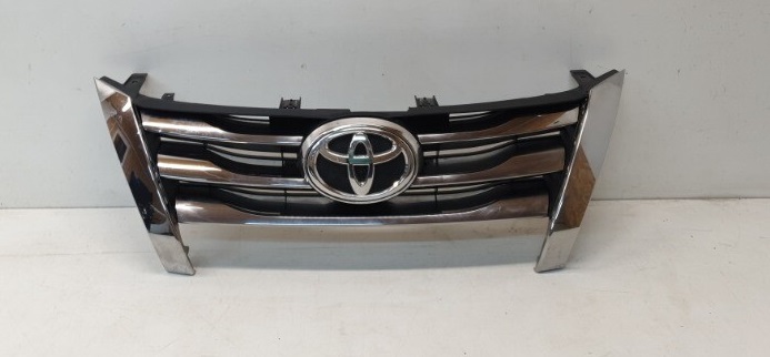 MASCARILLA GENUINO TOYOTA FORTUNER 2.7 TOYOTA FORTUNER 2.8