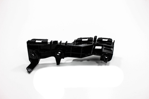 VINCHA GUARDACHOQUE DELANTERA LADO DERECHO TOYOTA FORTUNER 2.7
