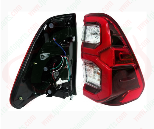 FARO POSTERIOR LADO DERECHO FPI TOYOTA HILUX 2.7